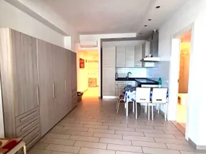 Appartamento monolocale in vendita in Viale Italia, Livorno