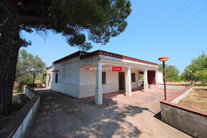 Casa con 5 locali in vendita in Strada Cona dOro, Martina Franca