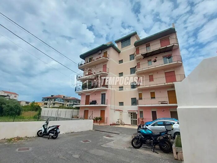 Appartamento trilocale in vendita in Piazza San Francesco di Paola, Barcellona Pozzo Di Gotto