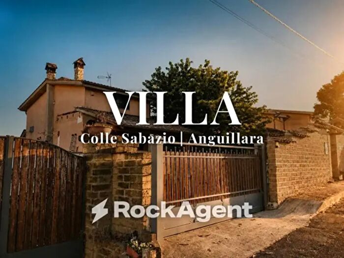 Casa con 6 locali in vendita in Via Grotte di Postumia, Anguillara Sabazia