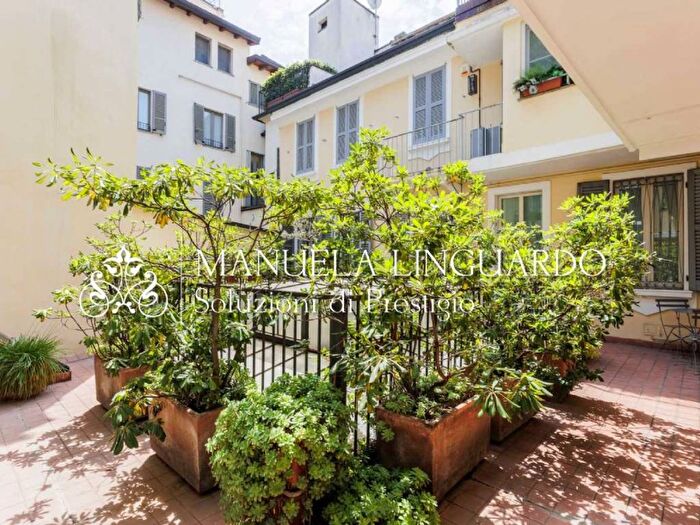 Appartamento bilocale in affitto in vicolo Giardino, Brera, Milano