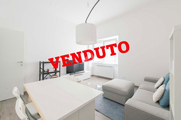 Appartamento trilocale in vendita in Via Lucio Cassio, Roma