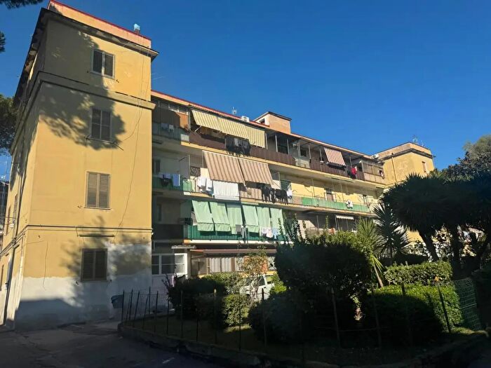 Appartamento trilocale in vendita in Via San Francesco di Paola B, Torre Annunziata