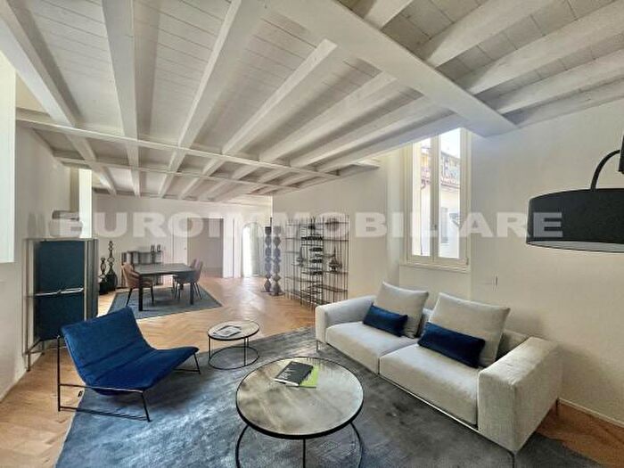 Appartamento quadrilocale in vendita in Piazza Tebaldo, Brescia