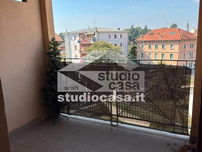 Appartamento quadrilocale in vendita in Via Gramsci, Capriate San Gervasio