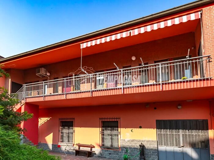 Casa con 5 locali in vendita in Strada di Settimo, Torino