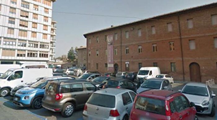 Appartamento quadrilocale in vendita in Piazza Antonio Vallisneri, Reggio Emilia