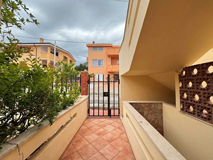 Appartamento monolocale in vendita in Via della Luna, Dorgali