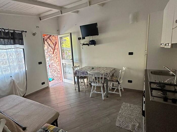 Appartamento bilocale in affitto in Via Aurelia, Cervo