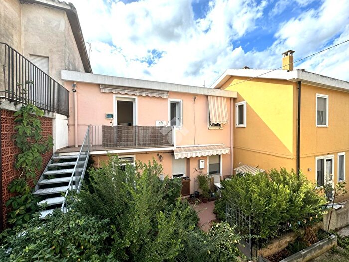 Appartamento quadrilocale in vendita in Via Satta, Tortoli