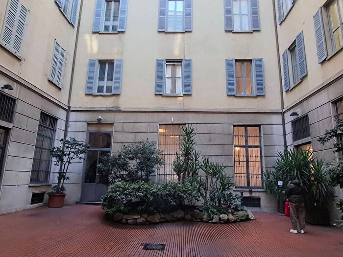 Appartamento trilocale in affitto in Foro Buonaparte, Cadorna Castello, Milano