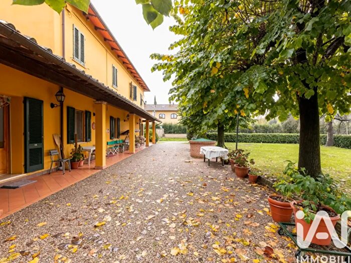 Casa con 15 locali in vendita in Via Capocavallo, San Miniato