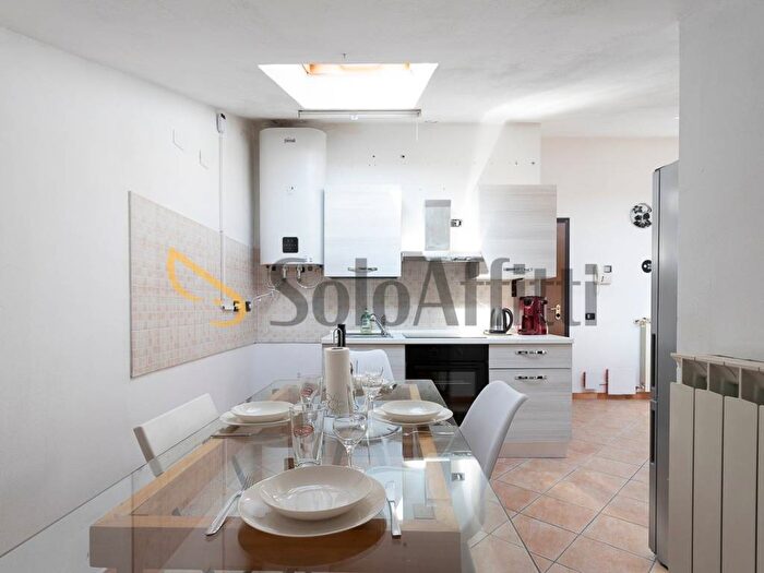 Appartamento trilocale in affitto in Viale Lombardia, Castello dAgogna