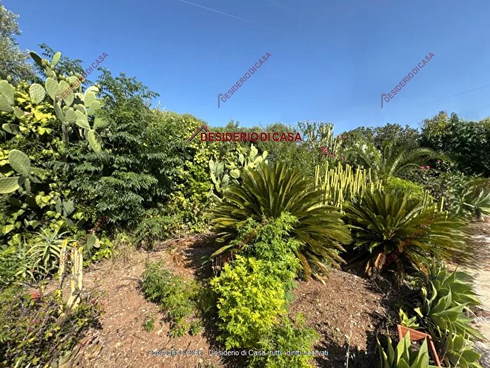 Casa con 6 locali in vendita in Contrada Accia, Ventimiglia Di Sicilia