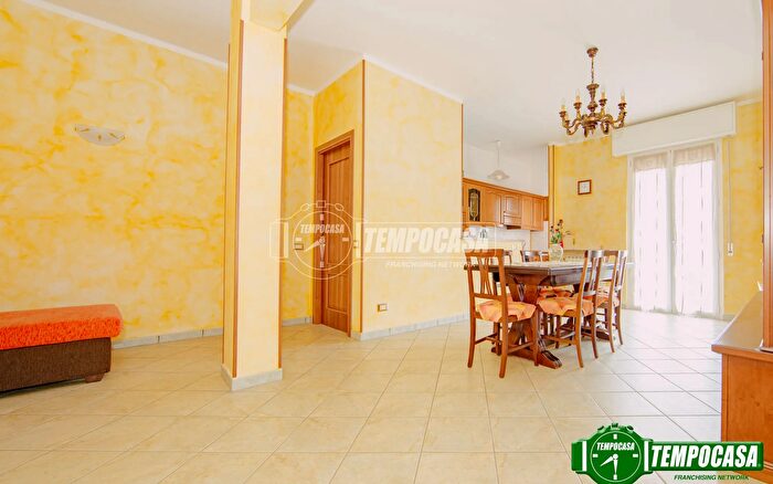 Appartamento trilocale in vendita in Via Zanardi Bonfiglio, Voghera