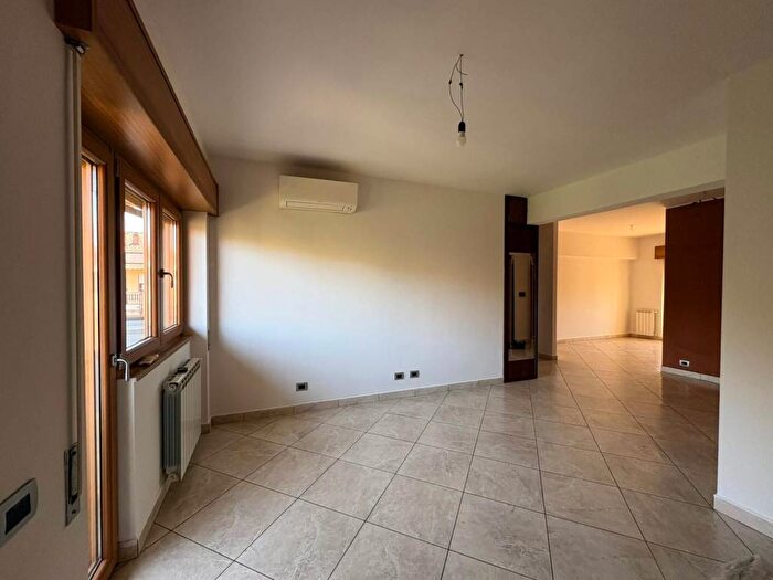 Appartamento trilocale in affitto in Via Antonio Gramsci, Valmontone