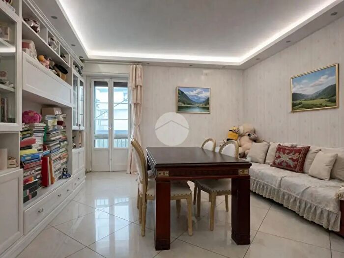 Appartamento con 5 locali in vendita in Via Arcangelo Corelli, Firenze