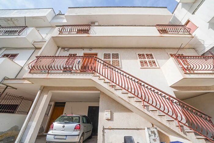 Casa quadrilocale in vendita in Via Giuseppe Carlucci Serg Palo del Colle Bari, Palo Del Colle