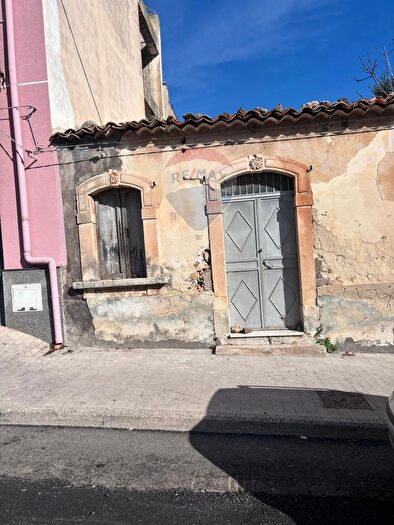 Appartamento trilocale in vendita in Via Regina Elena, Melilli