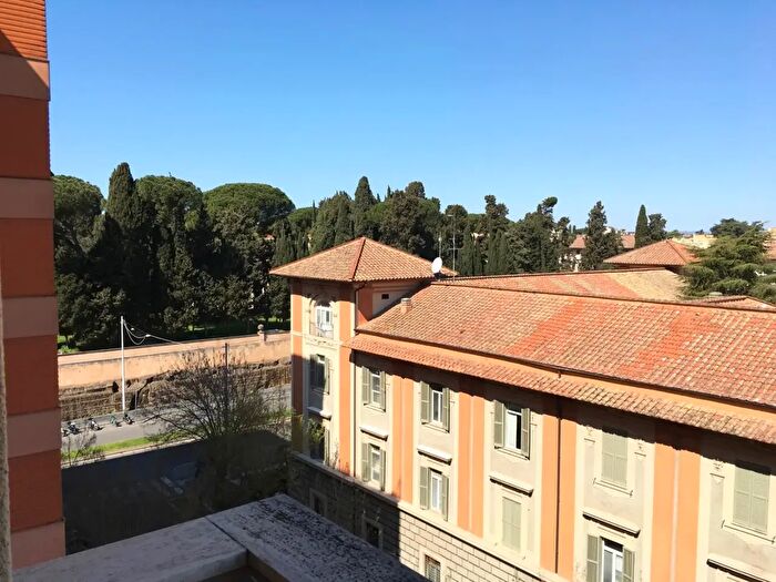 Appartamento bilocale in vendita in Via Gaetano Moroni, Roma