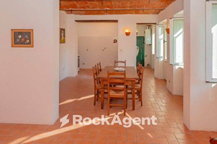 Casa trilocale in vendita in Via Circonvallazione, Castiglione Tinella