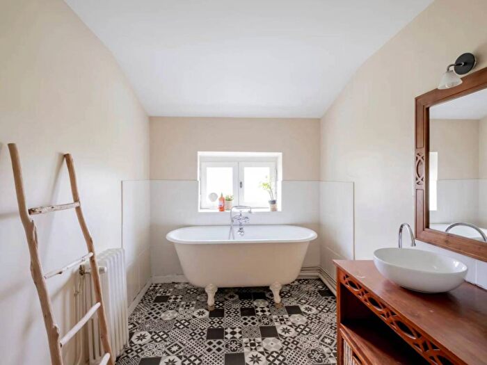 Appartamento bilocale in affitto in Via Augusto Anfossi, Montenero, Milano