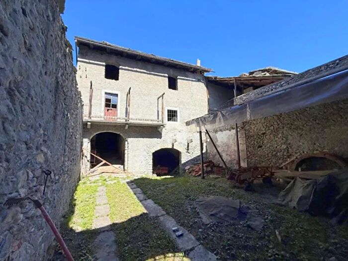 Casa monolocale in vendita in Via Des Ambrois, Oulx