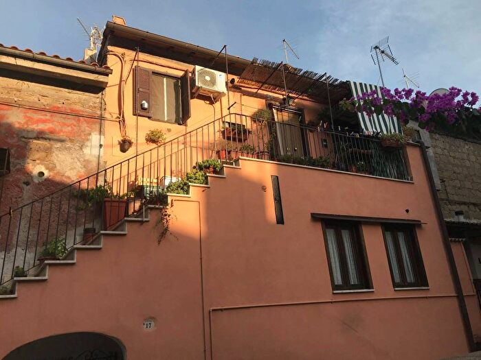 Appartamento bilocale in affitto in Via Roma, Centro, Morlupo