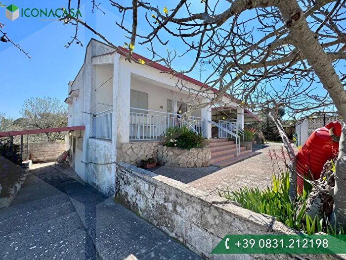 Appartamento trilocale in vendita in Strada Provinciale SNC, Ostuni