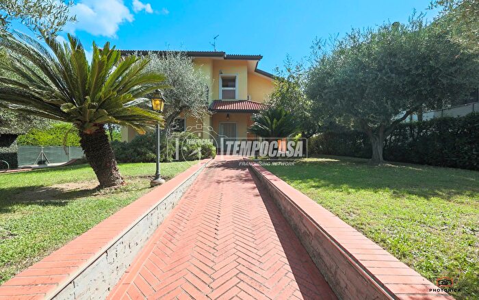 Casa con 7 locali in vendita in Via della Repubblica, Coriano