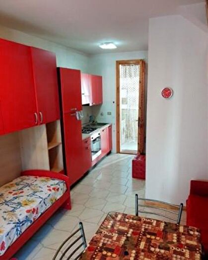 Casa quadrilocale in vendita in Via Renata di Francia, Comacchio