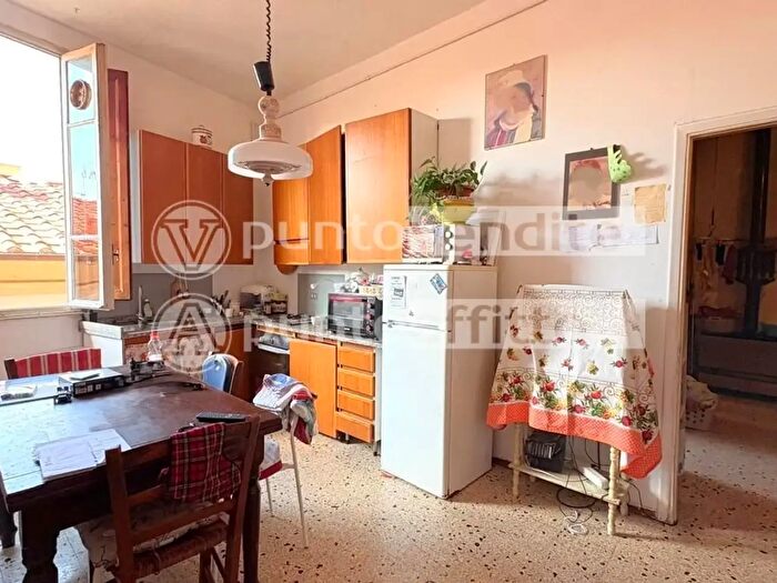 Appartamento trilocale in vendita in Urlamacchi, Lucca