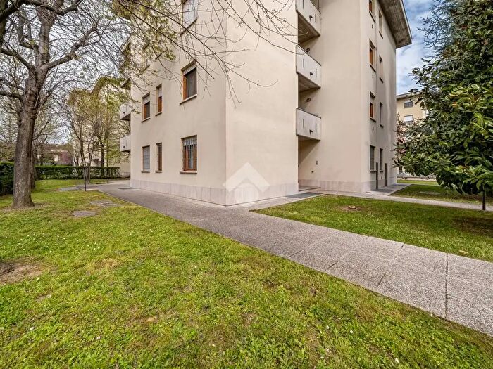 Appartamento trilocale in vendita in Via Liguria, Formigine