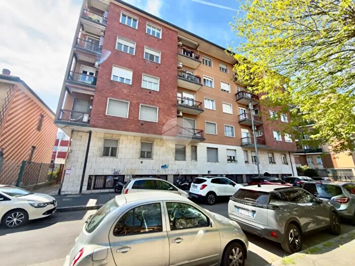 Appartamento bilocale in vendita in Via Fiume, Corsico