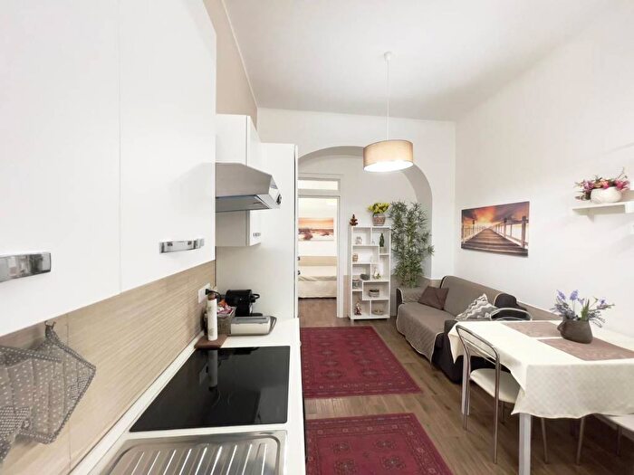 Appartamento bilocale in affitto in Piazza Pietro Novelli, Cassaro, Palermo