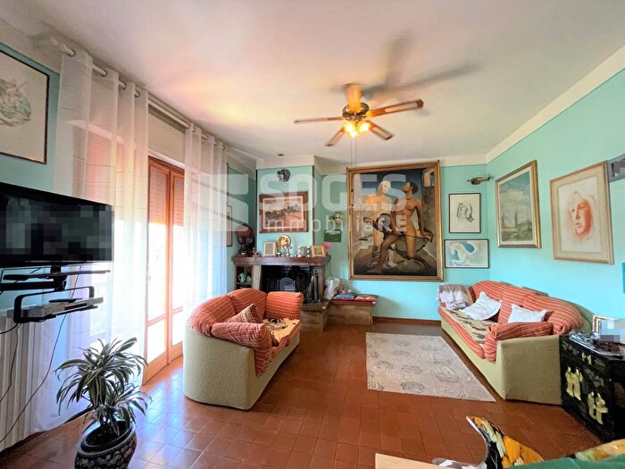 Appartamento con 5 locali in vendita in Via della Resistenza, Terranuova Bracciolini