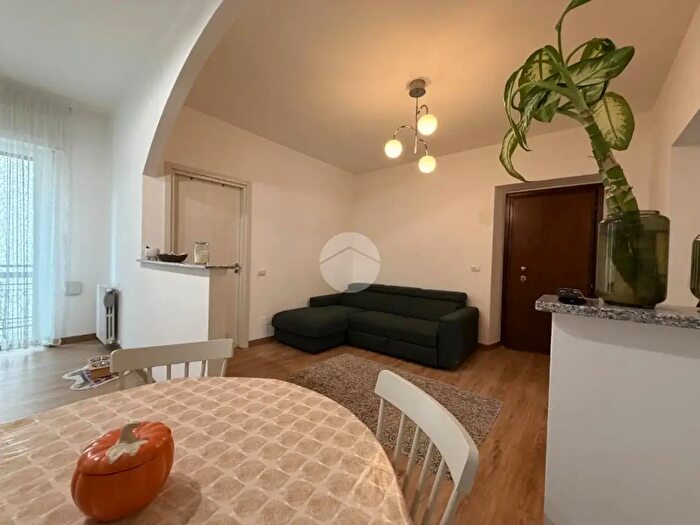 Appartamento trilocale in vendita in Via della Croce, Bussero