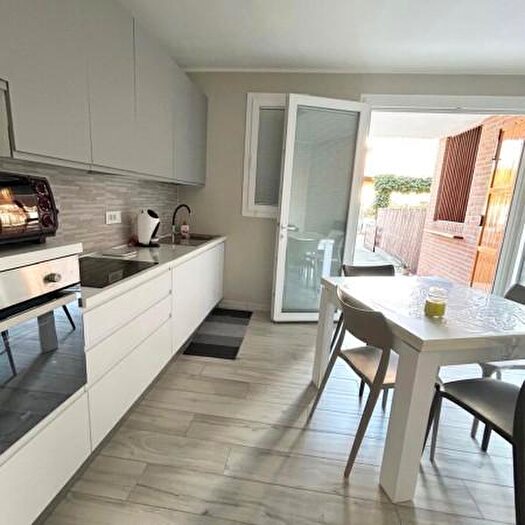 Casa bilocale in vendita in Viale Giovanni Verga, Comacchio