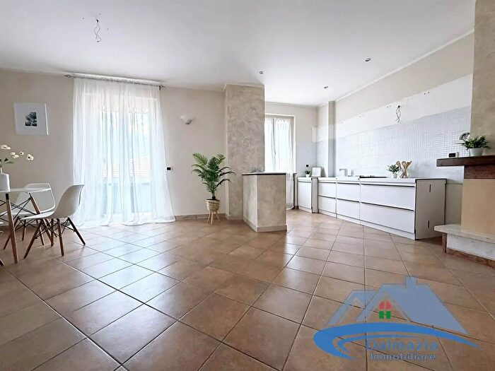 Appartamento quadrilocale in vendita in Via Antonio Vivaldi, Terni