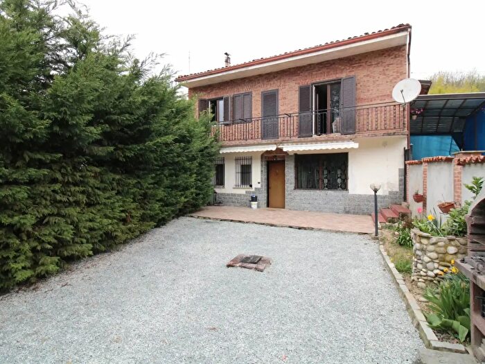 Appartamento quadrilocale in vendita in Frazione Valle San Lorenzo, Santo Stefano Roero