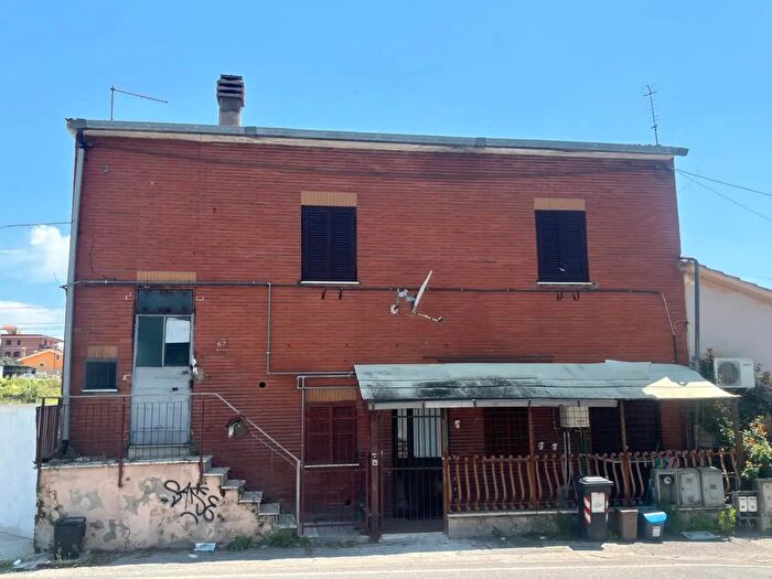 Appartamento trilocale in vendita in Via Salaria, Monterotondo