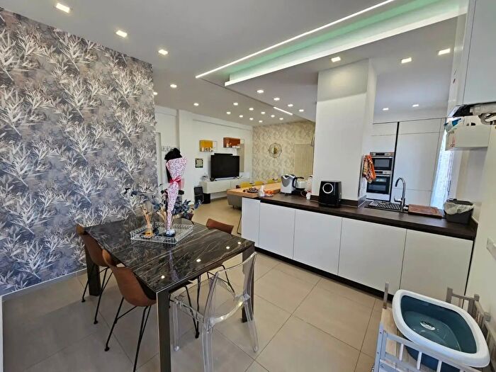 Appartamento con 5 locali in vendita in San Severino Marche