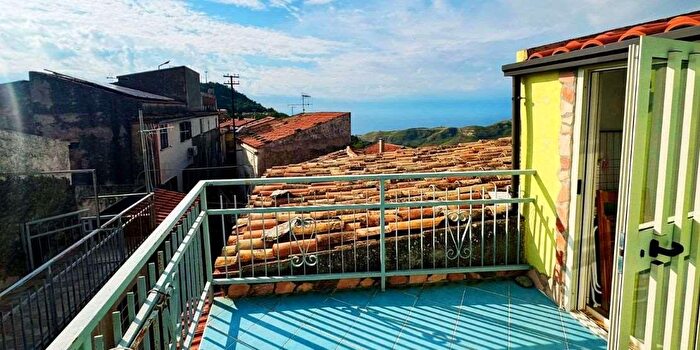 Appartamento bilocale in vendita in Via Garibaldi, Bonifati