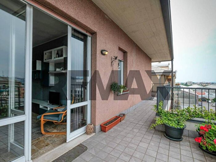 Appartamento trilocale in affitto in Via Zanica, Malpensata, Bergamo