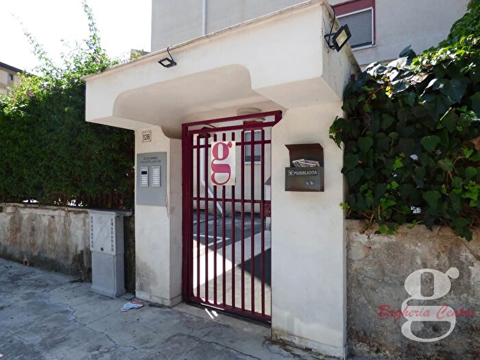 Appartamento quadrilocale in vendita in Via Castellana, Palermo