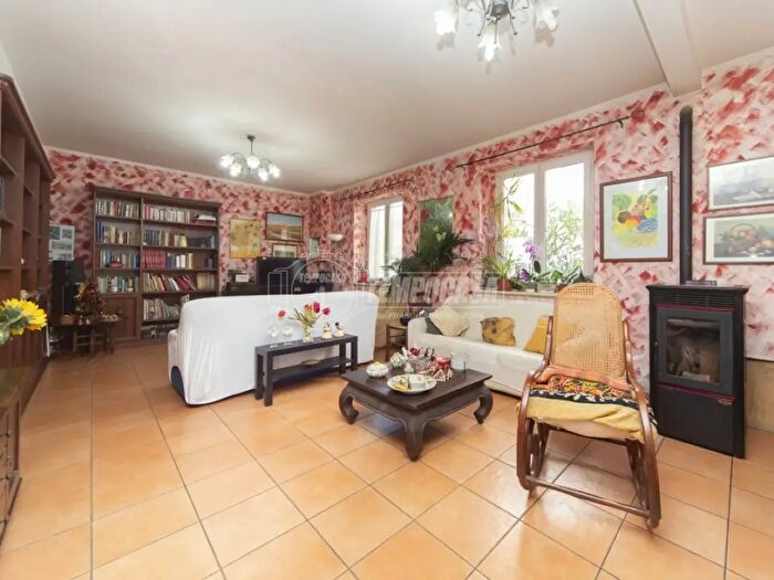 Casa con 5 locali in vendita in Via dei Pittori, Deruta