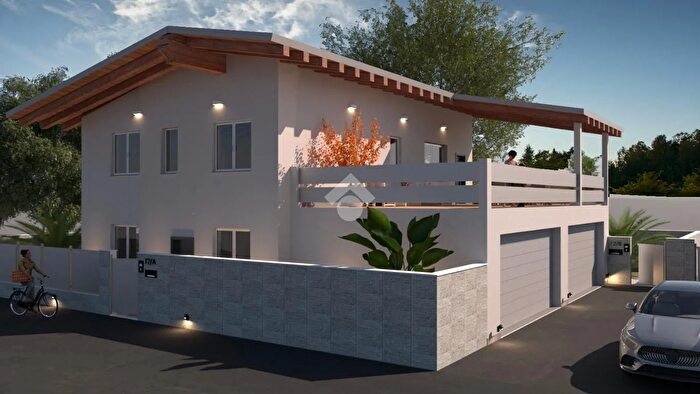 Appartamento quadrilocale in vendita in Via Martiri di Marzabotto, Bagnolo Cremasco