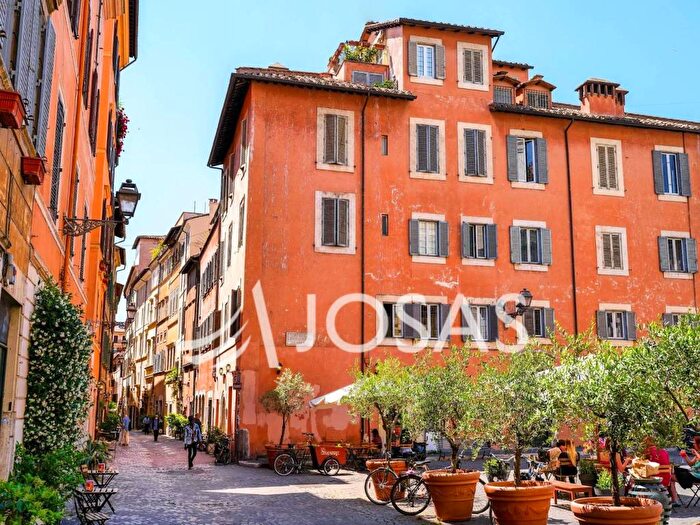 Appartamento bilocale in affitto in Via dei Coronari, Piazza Navona, Roma