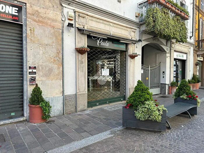 Appartamento monolocale in affitto in Via Giovanni Plana, Voghera