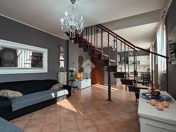 Appartamento trilocale in vendita in Via FLli Cervi, San Polo DEnza